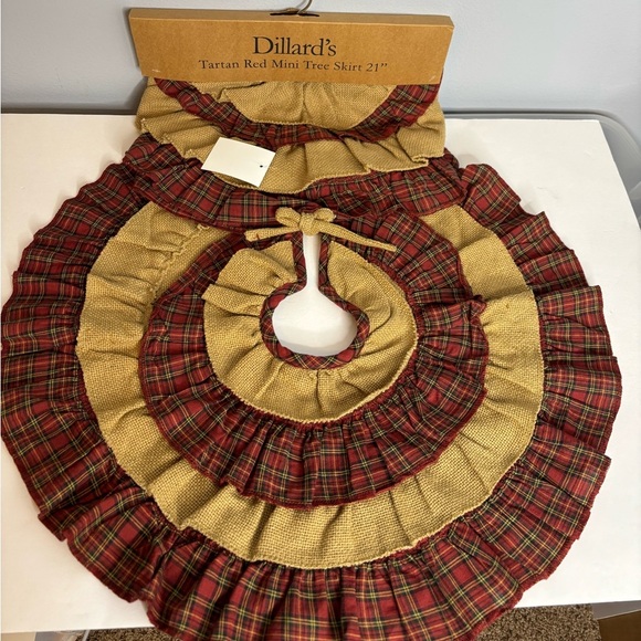 CHRISTMAS SKIRTS (SET OF 2) - Picture 1 of 4